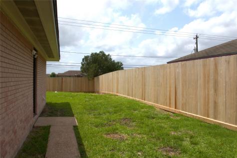 11210 Leitrim Way Houston TX 77047
