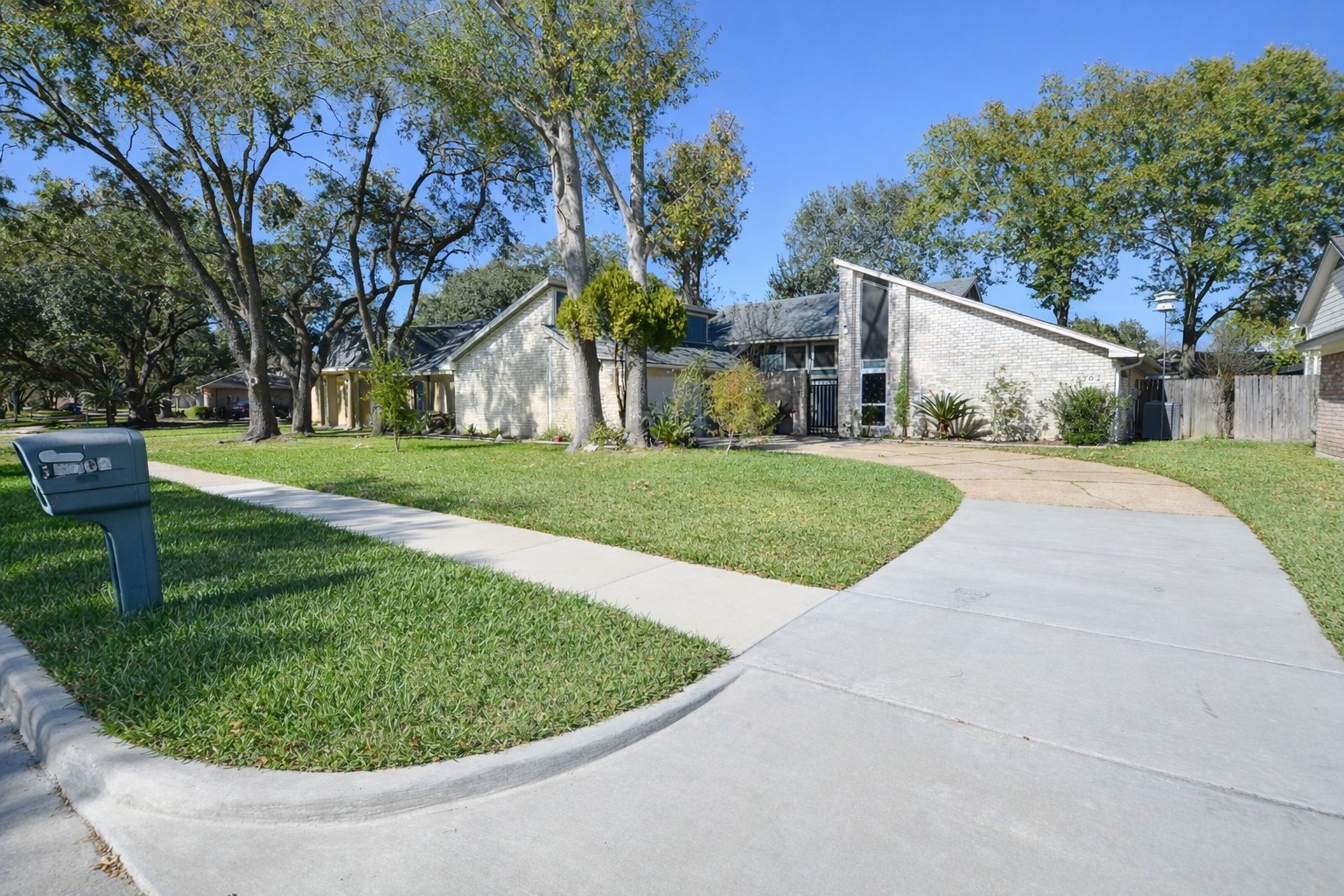 15702 Tumbling Rapids Drive Houston TX 77084
