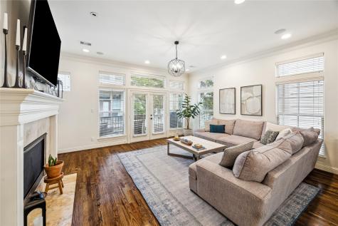 244 Detering Street Houston TX 77007