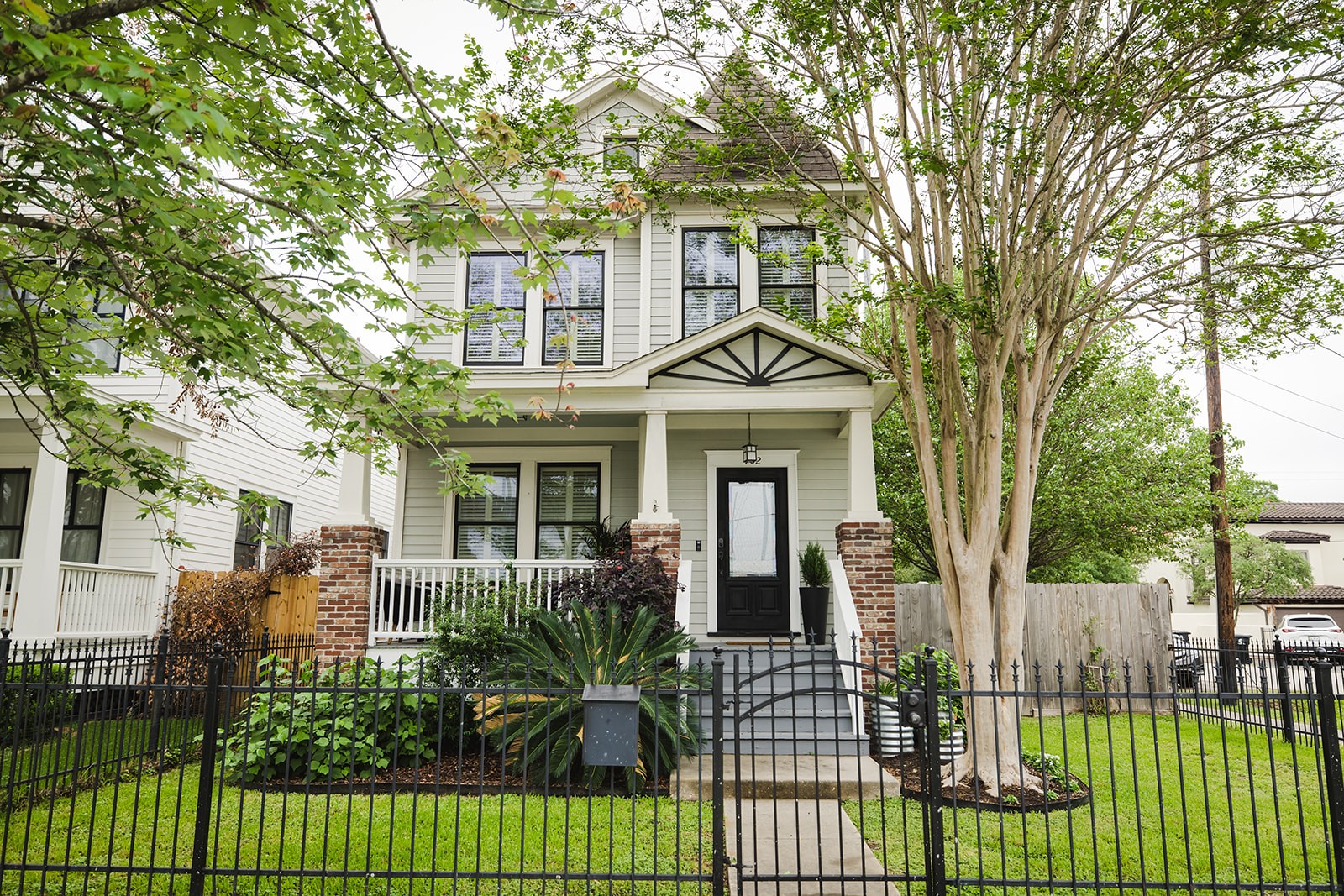 902 Ashland Street Houston TX 77008