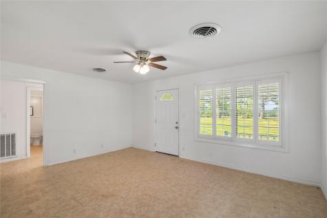 36622 Tompkins Road Hempstead TX 77445