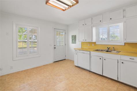 36622 Tompkins Road Hempstead TX 77445