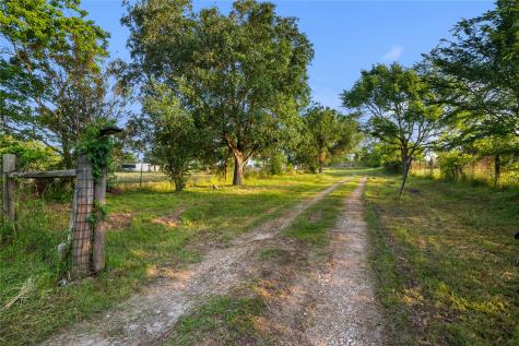 36622 Tompkins Road Hempstead TX 77445