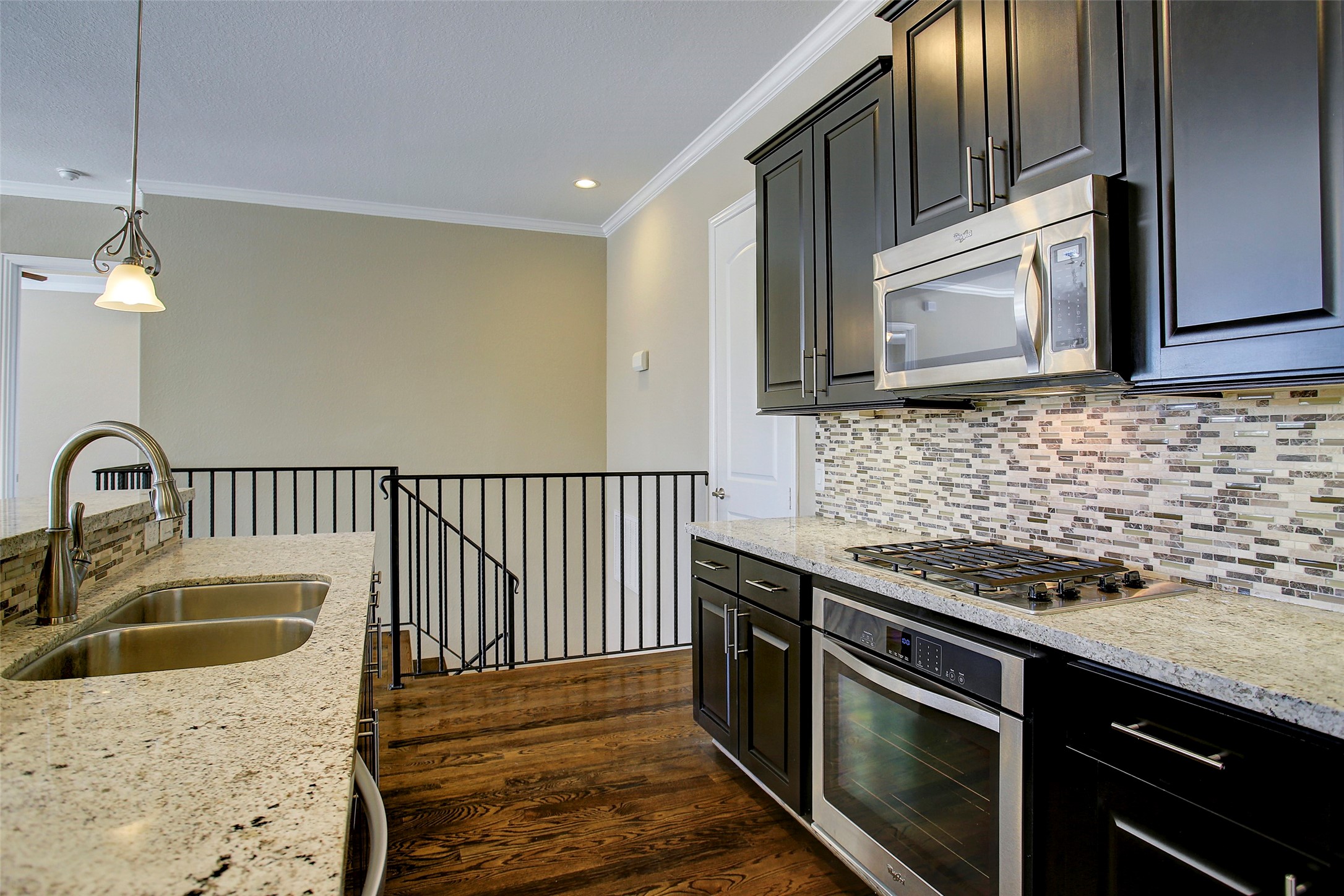 819 W 21st Street A Houston TX 77008
