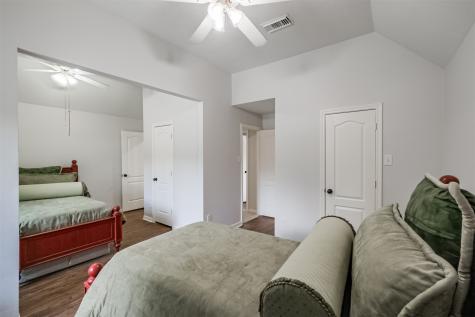 13747 Stabledon Drive Houston TX 77014