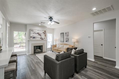13747 Stabledon Drive Houston TX 77014