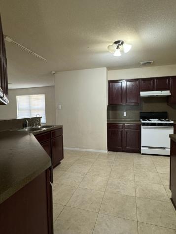 7703 Westington Lane Houston TX 77040