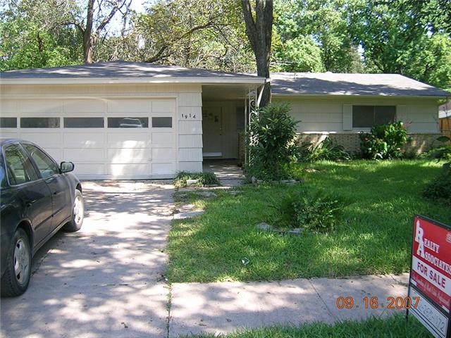 1914 Westcrest Drive Houston TX 77055