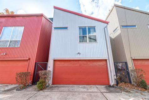 3 N Ennis Street Houston TX 77003