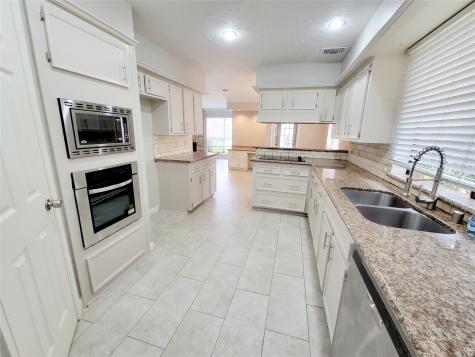 2919 Edgewood Drive Sugar Land TX 77479