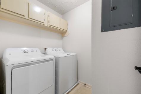 8051 Bay Branch Drive 423 The Woodlands TX 77382