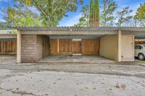 10203 Beekman Place Drive Houston TX 77043