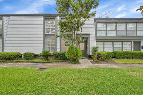10203 Beekman Place Drive Houston TX 77043