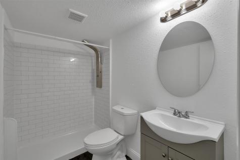 10203 Beekman Place Drive Houston TX 77043