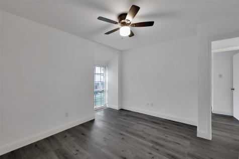 10203 Beekman Place Drive Houston TX 77043