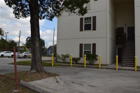 304 Dell Court 6 Houston TX 77009