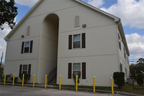 304 Dell Court 6 Houston TX 77009