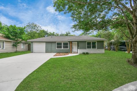 1723 S Park Drive Alvin TX 77511