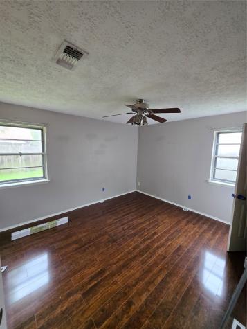 2609 Live Oak Trail Deer Park TX 77536