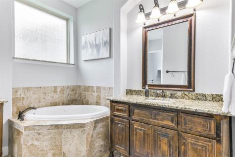 2972 Holbrook Valley Lane League City TX 77573