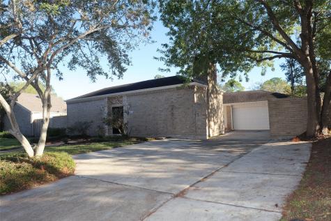 12107 Whittington Drive Houston TX 77077
