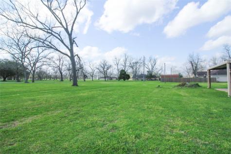 1780 Boling Dome Drive Boling TX 77420