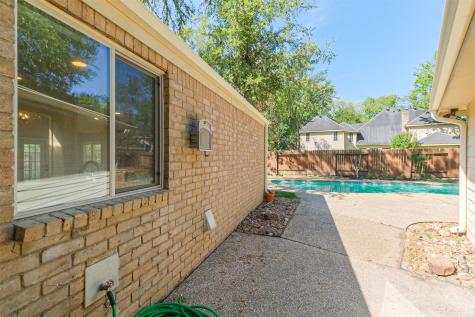 1707 Surrey Court Richmond TX 77406