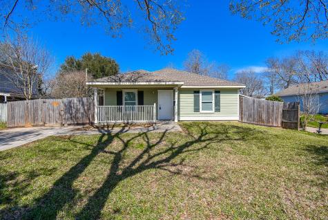 1112 Hunter Drive Texas City TX 77590