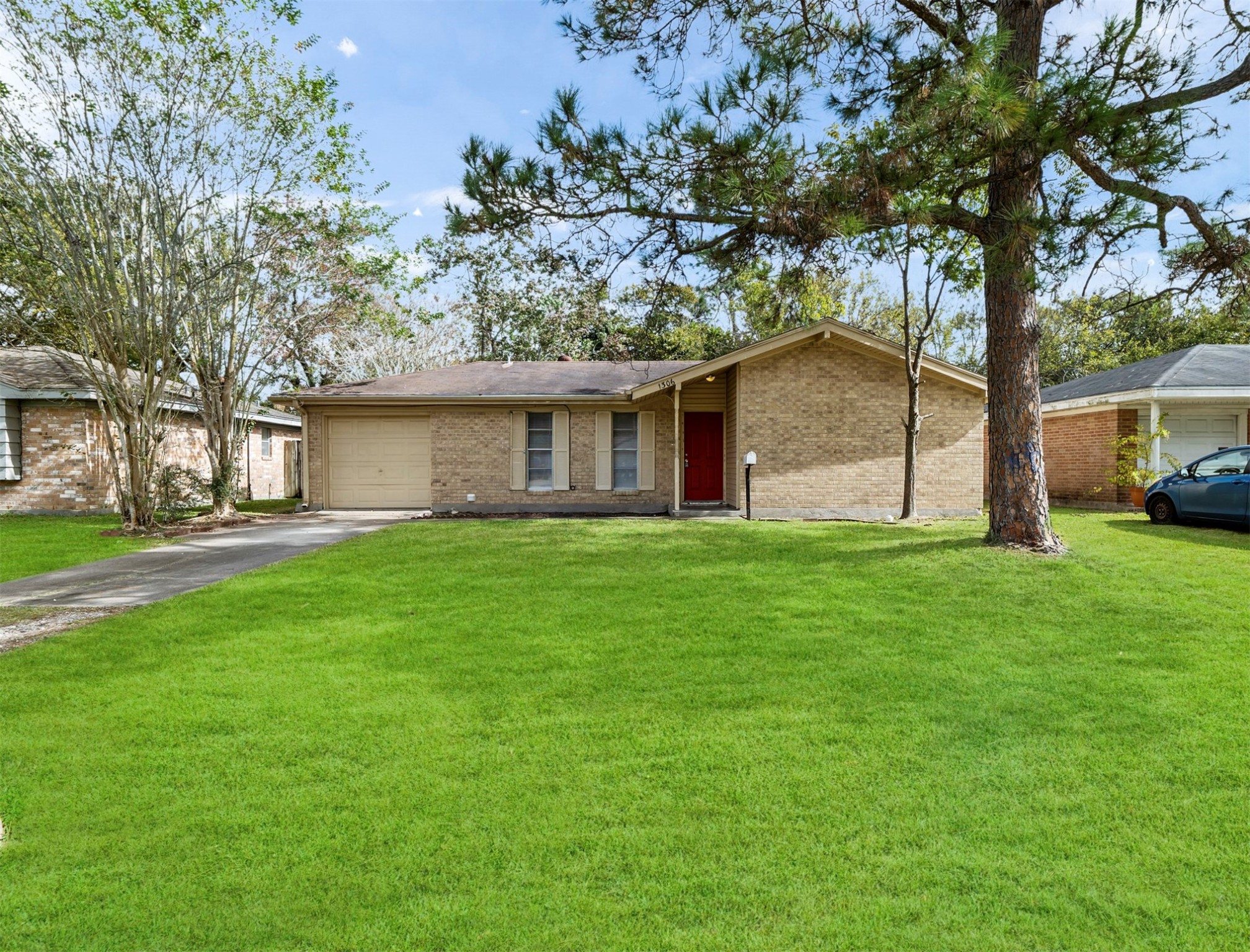 1306 N Noble Road Texas City TX 77591