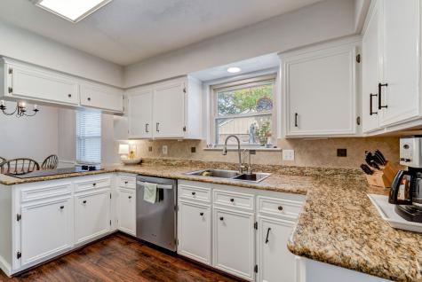 10707 Piping Rock Lane Houston TX 77042