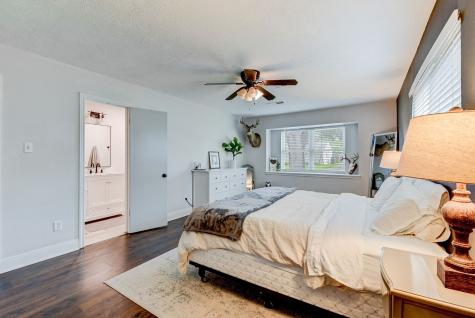 10707 Piping Rock Lane Houston TX 77042