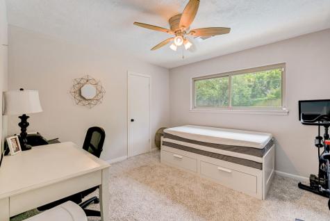 10707 Piping Rock Lane Houston TX 77042