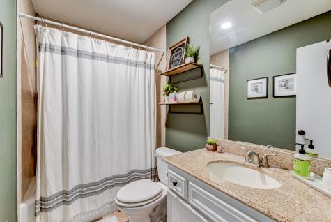 10707 Piping Rock Lane Houston TX 77042