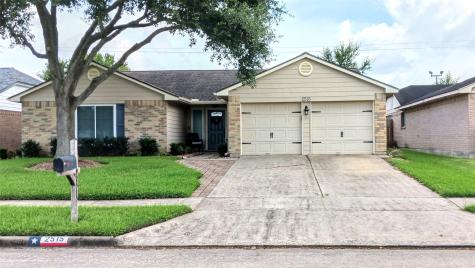 2515 Kings Chapel Road Friendswood TX 77546