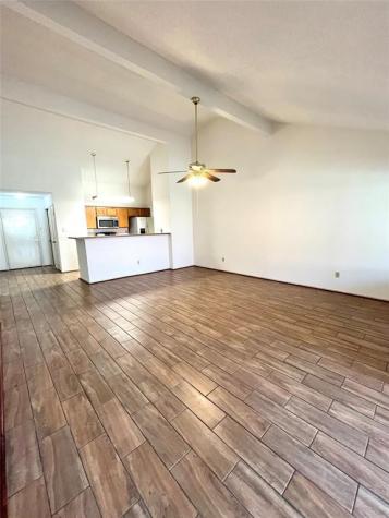 739 E Country Grove Circle Pearland TX 77584