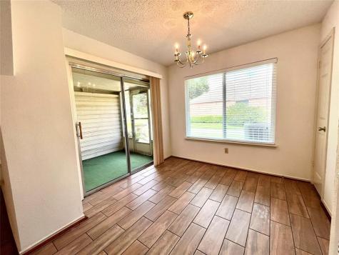 739 E Country Grove Circle Pearland TX 77584