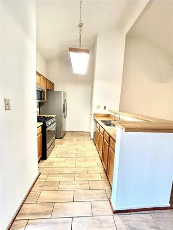 739 E Country Grove Circle Pearland TX 77584