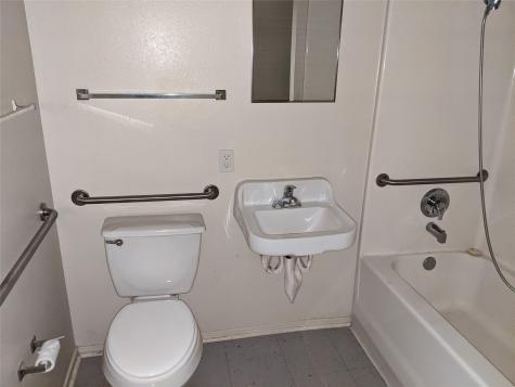 591 E Highway Street Fredericksburg TX 78624