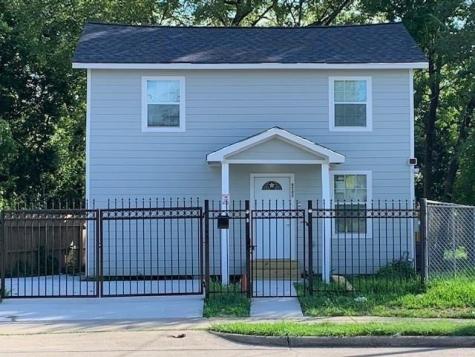 8502 N Main Street Houston TX 77022