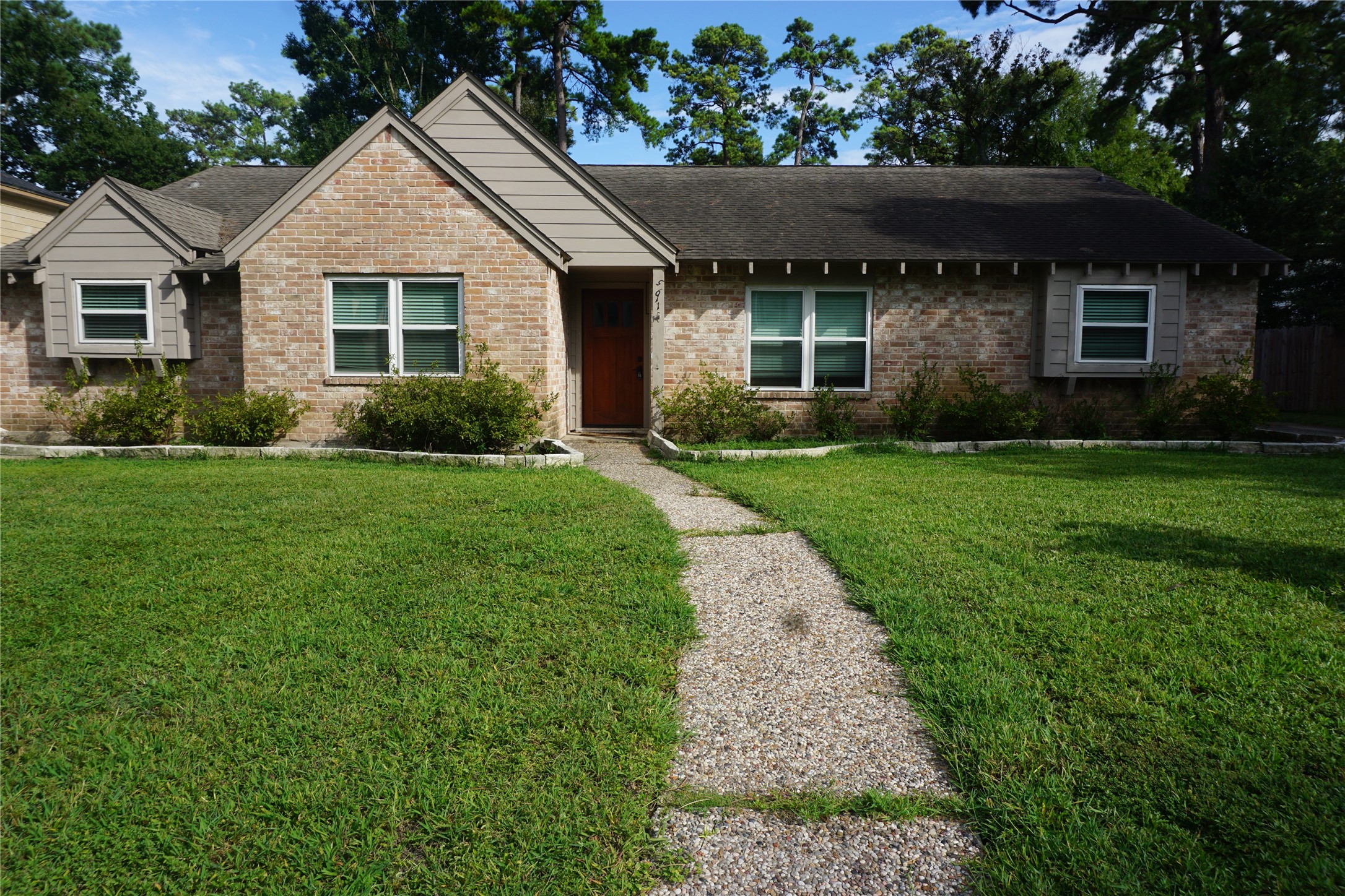 5911 Pebble Springs Drive Houston TX 77066