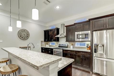 2522 Hutchins Street Houston TX 77004