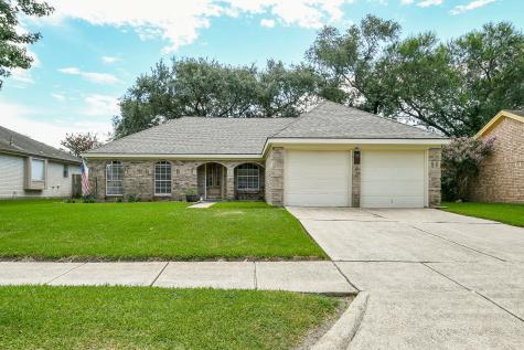 16746 Square Rigger Lane Friendswood TX 77546