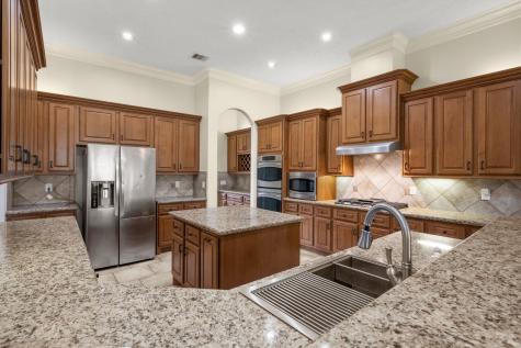 226 Beasley Reef Drive Beach City TX 77523