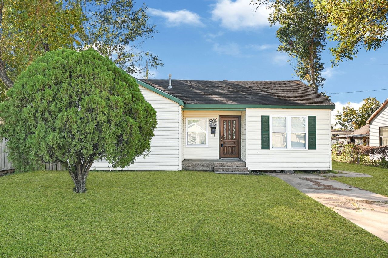 5518 Sweetbriar Street Houston TX 77017