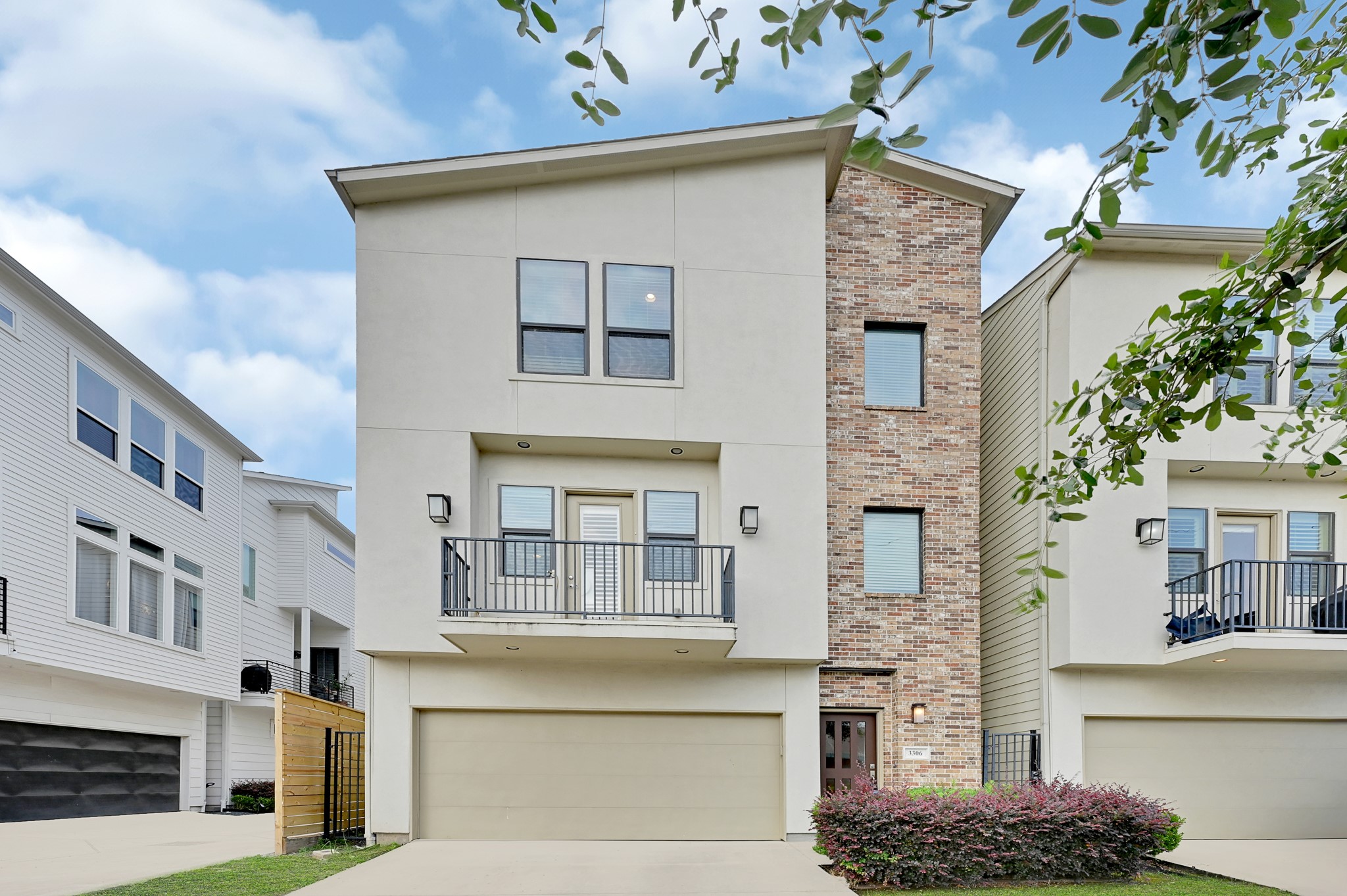 3306 Mckinney Street Houston TX 77003