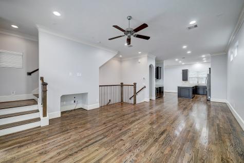 5424 Petty Street B Houston TX 77007