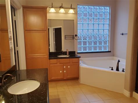 1 Pebble Beach Court Jersey Village TX 77064