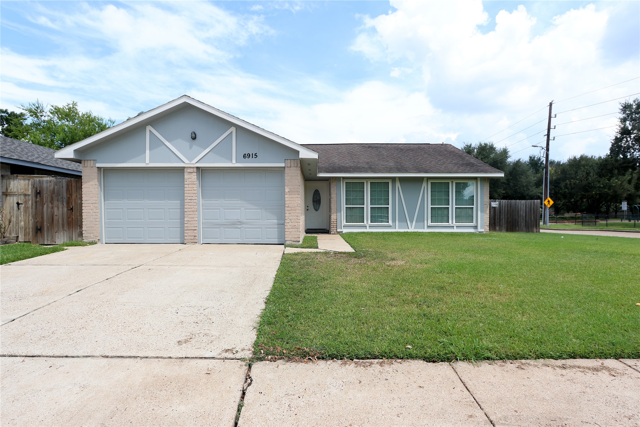 6915 La Violetta Drive Houston TX 77083