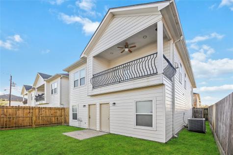 4621 Sharman Street Houston TX 77009