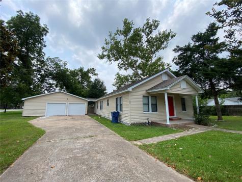 205 N Elm Street Sweeny TX 77480